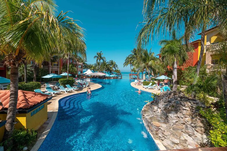 Infinity Bay Spa and Beach Resort, West Bay Beach - Roatan, Honduras - Infinity Bay Resort, Honduras