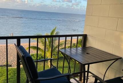 Beachfront Top-floor Villa on Oahu's North Shore - Haleiwa, Hawaii