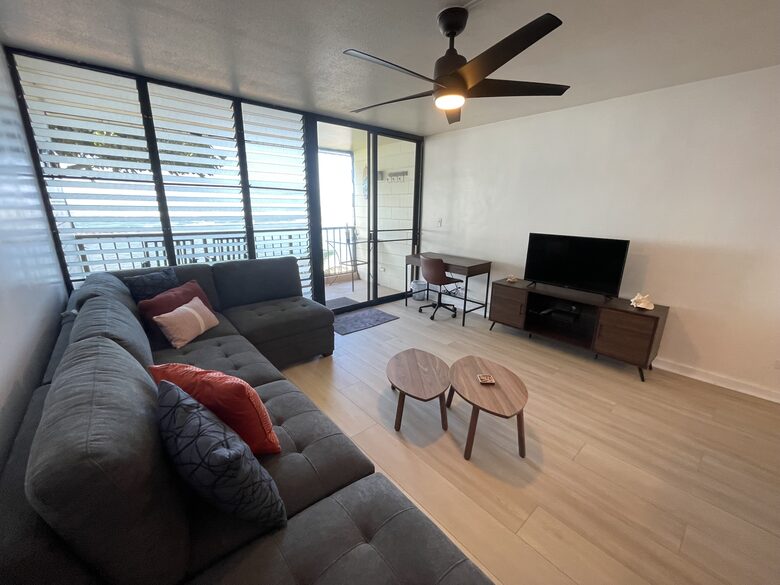 Beachfront Top-floor Villa on Oahu's North Shore - Haleiwa, Hawaii