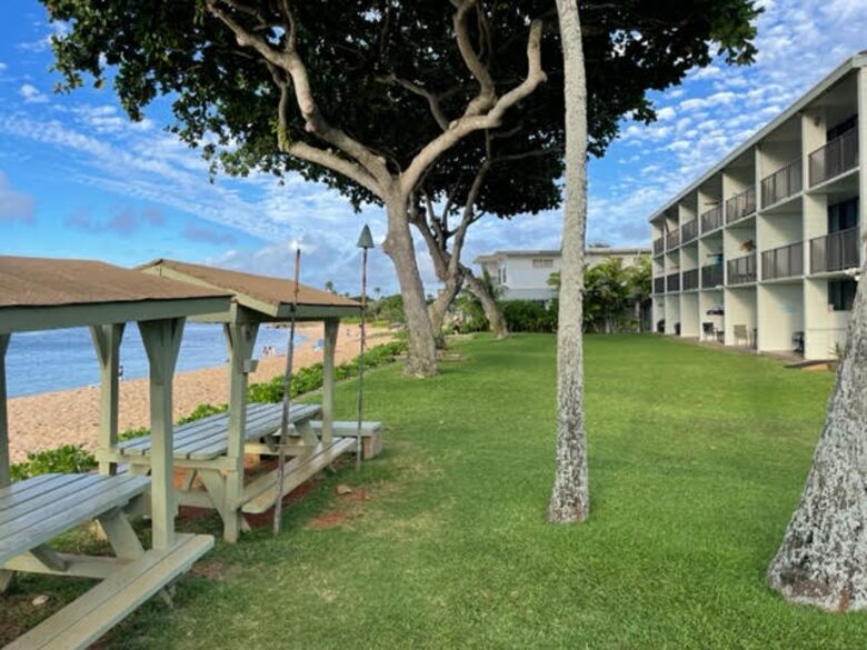 Beachfront Top-floor Villa on Oahu's North Shore - Haleiwa, Hawaii