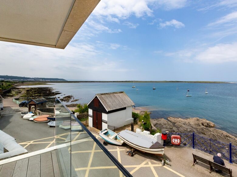 Sea Escape - Appledore, United Kingdom