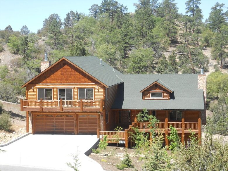 Four Seasons Chalet - Big Bear Lake, California
