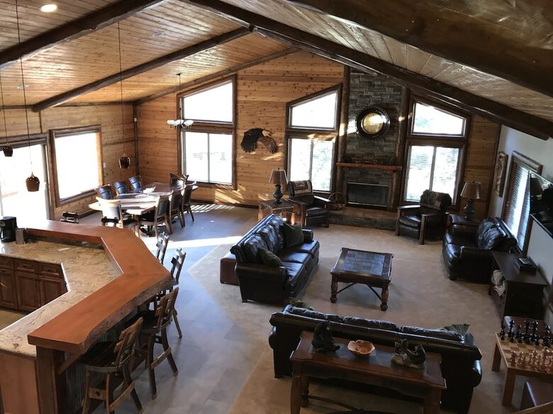 Four Seasons Chalet - Big Bear Lake, California