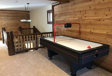 Four Seasons Chalet - Big Bear Lake, California