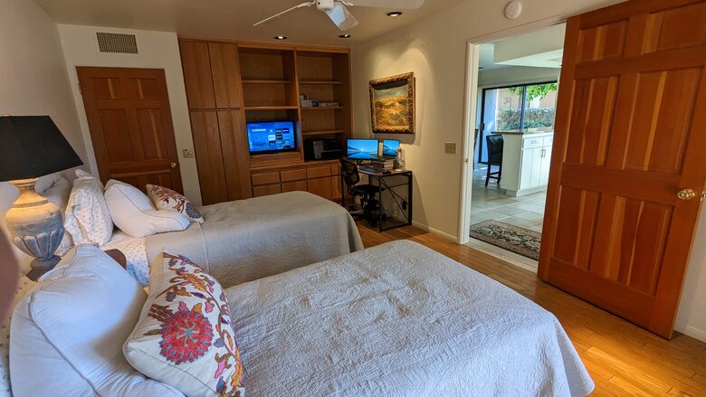 La Quinta Country Club Getaway - La Quinta, California
