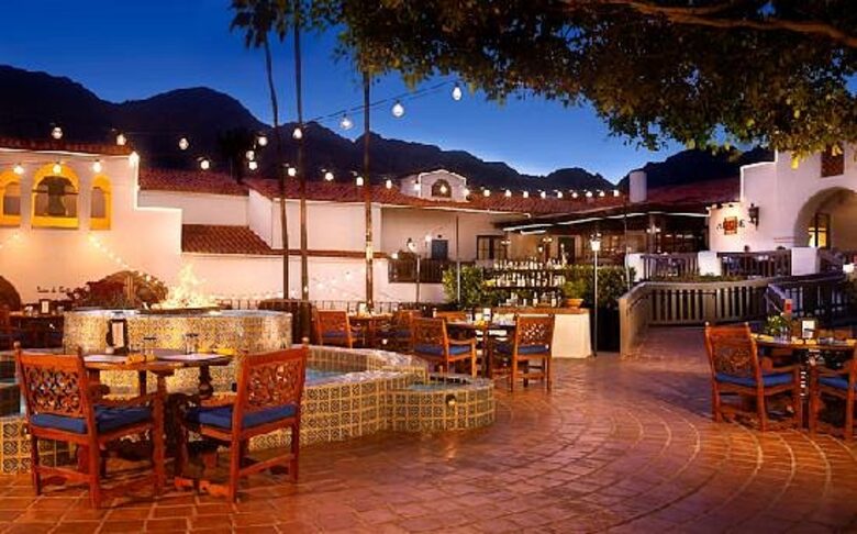 La Quinta Country Club Getaway - La Quinta, California