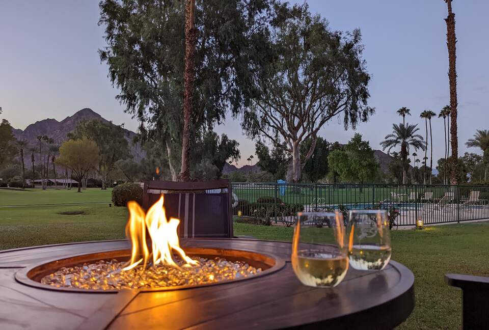 La Quinta Country Club Getaway - La Quinta, California