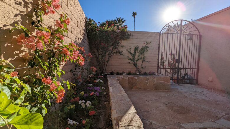 La Quinta Country Club Getaway - La Quinta, California