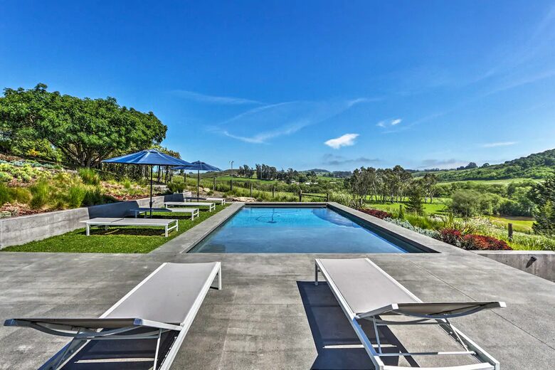 Modern Sonoma Retreat - Sebastopol, California