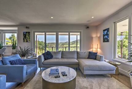 Modern Sonoma Retreat - Sebastopol, California
