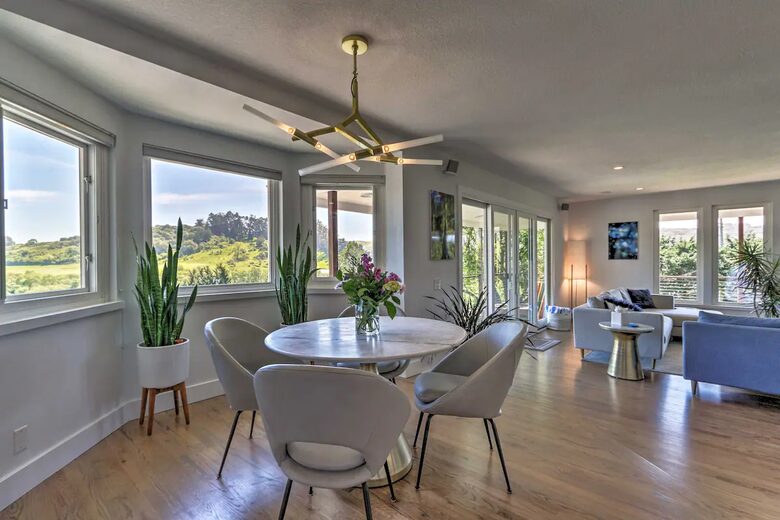 Modern Sonoma Retreat - Sebastopol, California