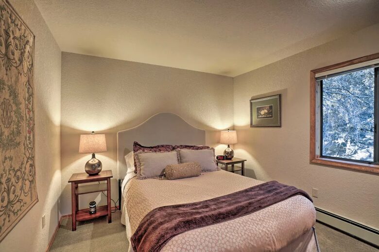 Guest bedroom