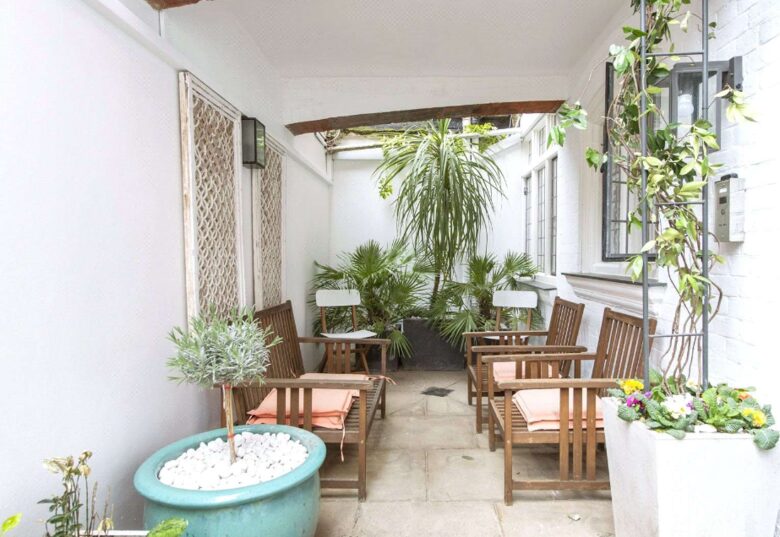 Newly Refurbished Two Bedroom Flat - London, United Kingdom