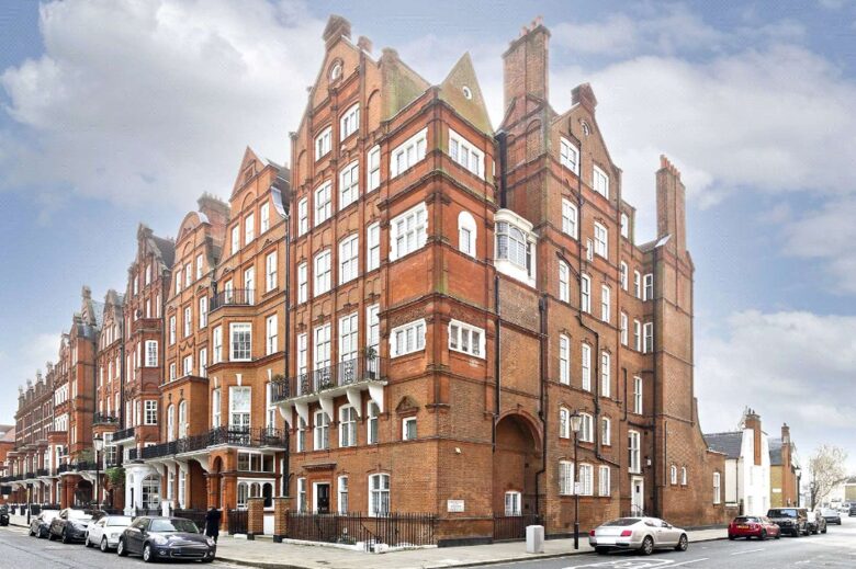 Newly Refurbished Two Bedroom Flat - London, United Kingdom