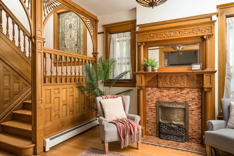 Downtown Denver Victorian Getaway - Denver, Colorado