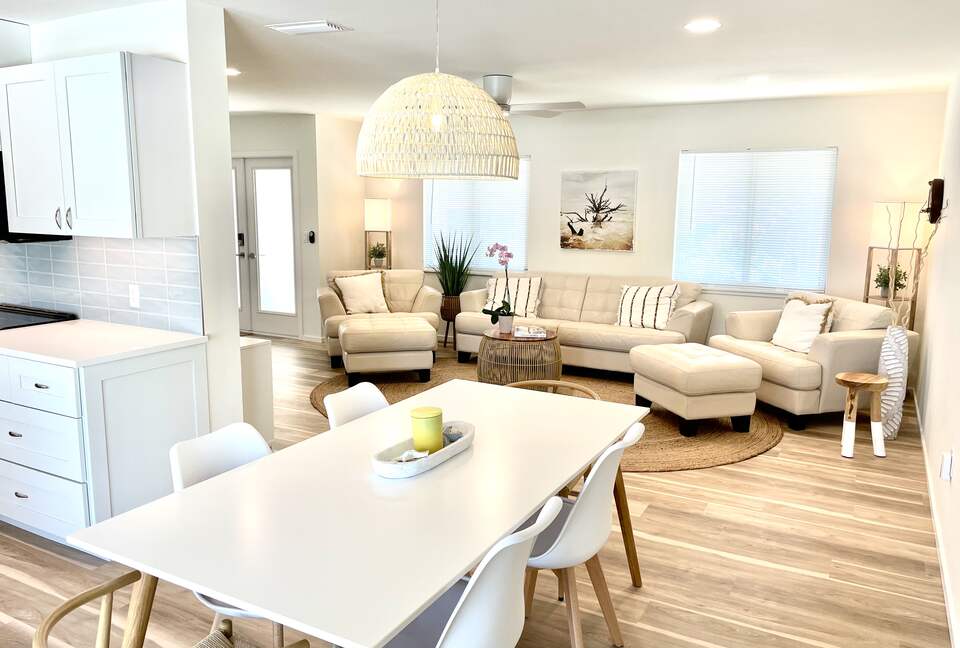 Longboat Key Living | Canal Front Home - Longboat Key, Florida