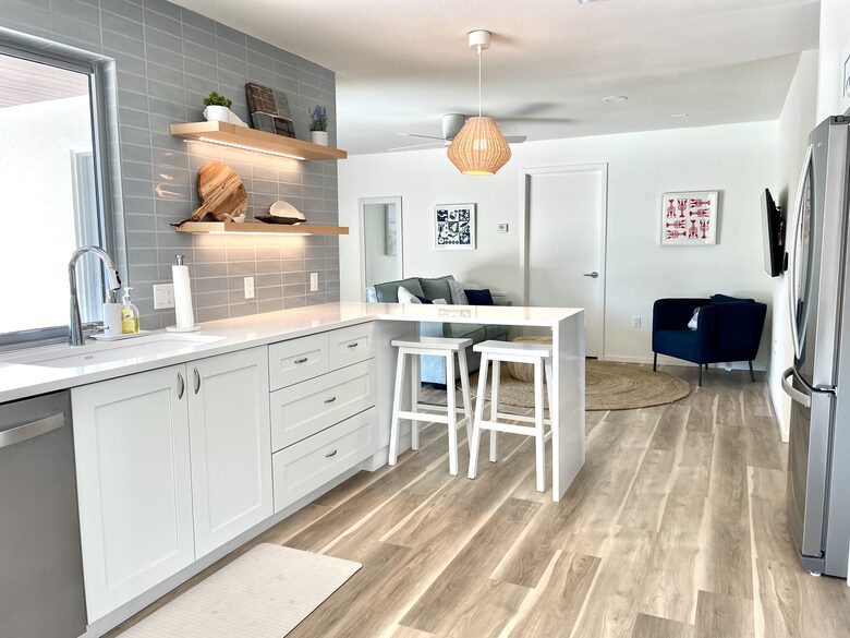 Longboat Key Living | Canal Front Home - Longboat Key, Florida