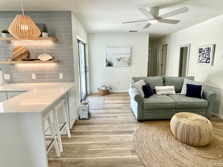 Longboat Key Living | Canal Front Home - Longboat Key, Florida