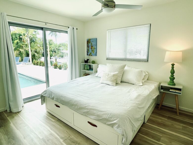 Longboat Key Living | Canal Front Home - Longboat Key, Florida