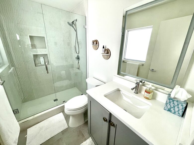 Longboat Key Living | Canal Front Home - Longboat Key, Florida