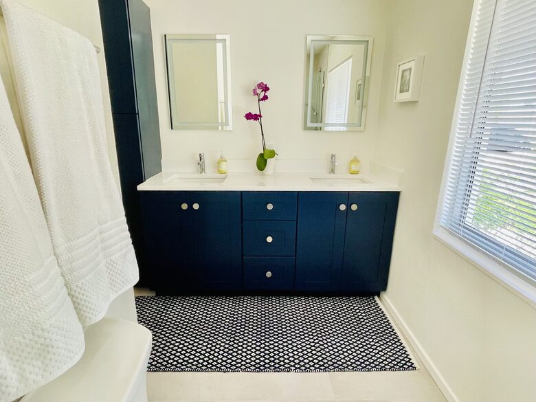 Longboat Key Living | Canal Front Home - Longboat Key, Florida