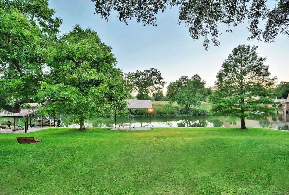 Pecan Creek Lakehouse - Horseshoe Bay, Texas