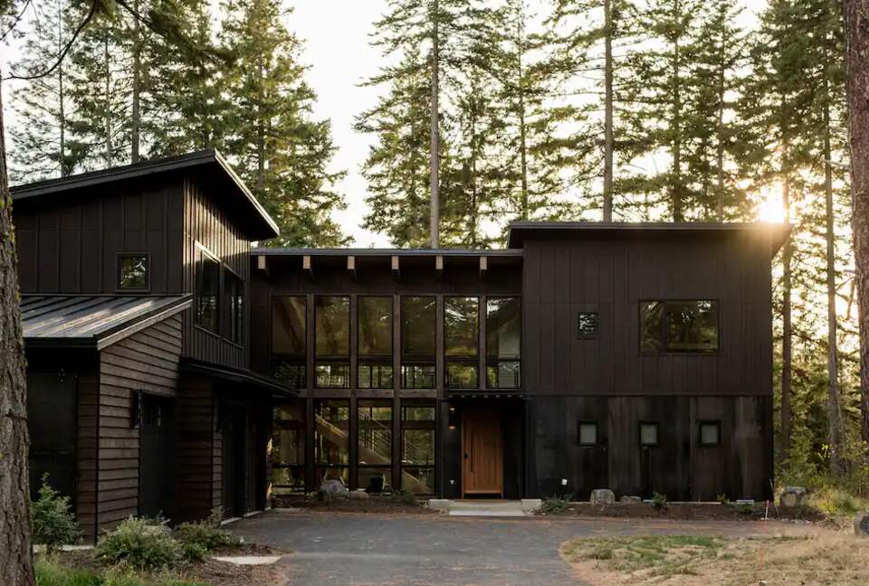 Luxury Escape in the Woods at Gilded Elk - Cle Elum, Washington