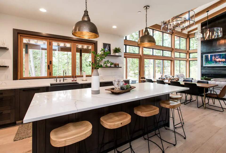 Luxury Escape in the Woods at Gilded Elk - Cle Elum, Washington