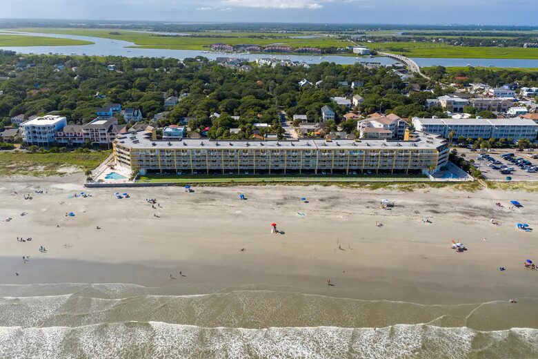 Beachfront Villa Folly Beach - Folly Beach, South Carolina