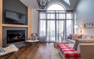 Ski-In Ski-Out Tremblant Luxury Retreat - Mont-Tremblant, Canada