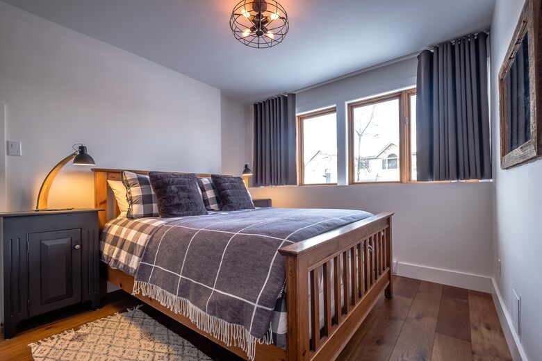 Ski-In Ski-Out Tremblant Luxury Retreat - Mont-Tremblant, Canada