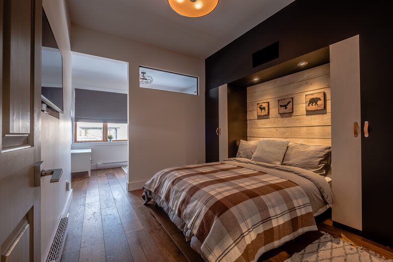 Ski-In Ski-Out Tremblant Luxury Retreat - Mont-Tremblant, Canada
