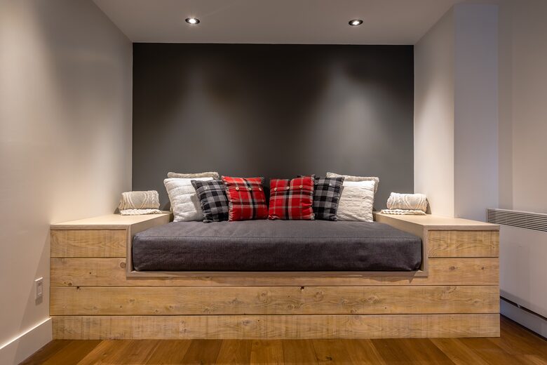 Ski-In Ski-Out Tremblant Luxury Retreat - Mont-Tremblant, Canada