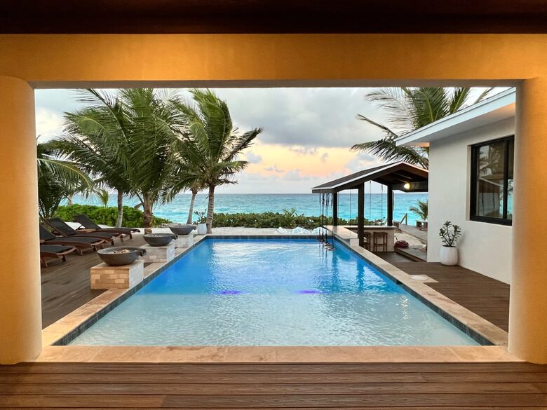 Breakwater Retreat - Georgetown, Bahamas