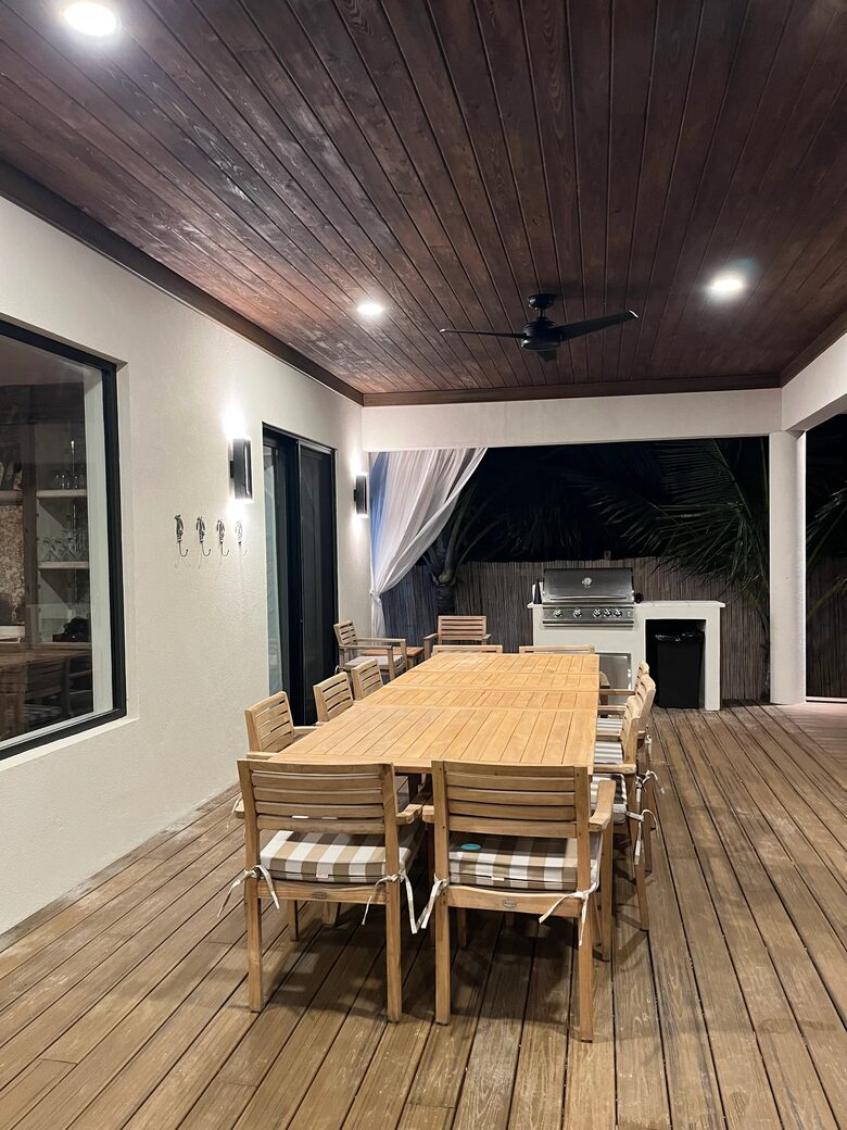 Breakwater Retreat - Georgetown, Bahamas