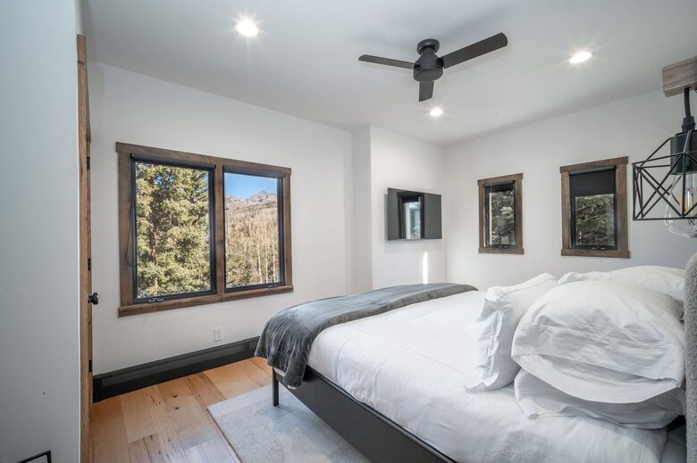 King Guest Suite