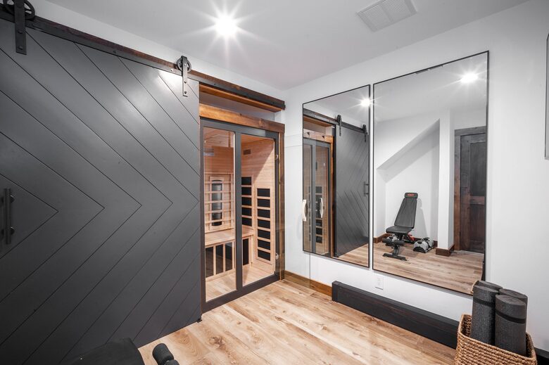 Gym, Sauna, Laundry