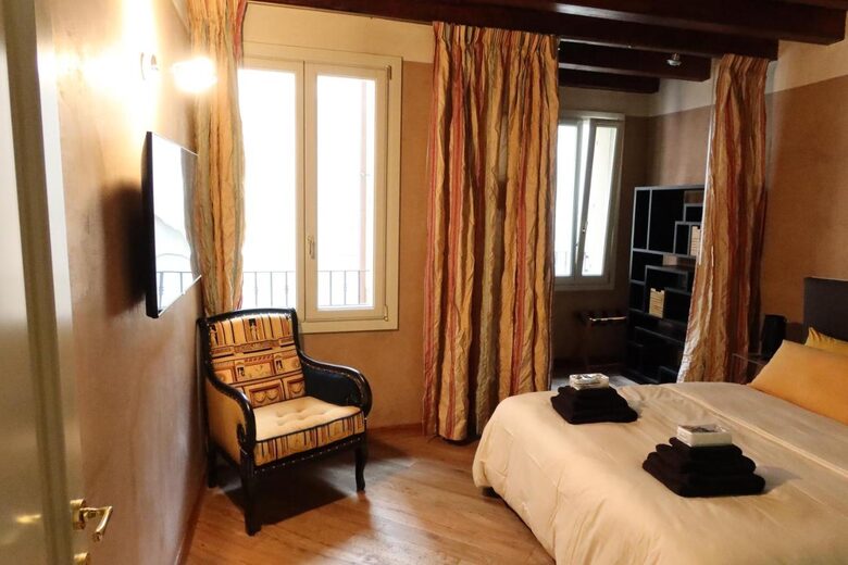 1 BD Luxury Flat, 3rd Floor - Verona, Italy