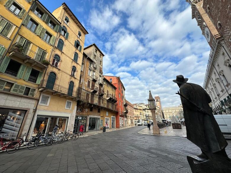 1 BD Luxury Flat, 3rd Floor - Verona, Italy