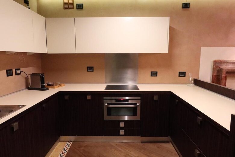 1 BD Luxury Flat, 3rd Floor - Verona, Italy