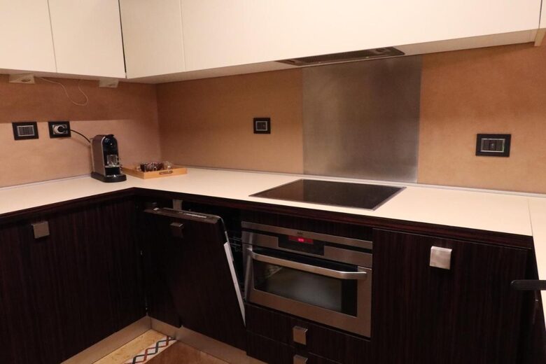 1 BD Luxury Flat, 3rd Floor - Verona, Italy
