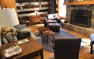 Cabin by the Creek at Hachland Hill - Joelton, Tennessee