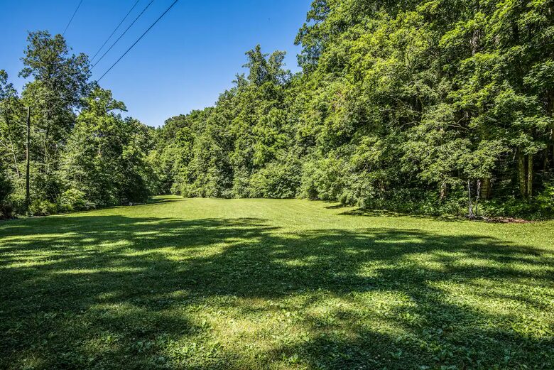 Cabin by the Creek at Hachland Hill - Joelton, Tennessee