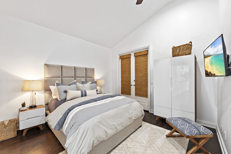 Goldenrod Villa - Corona del Mar, California