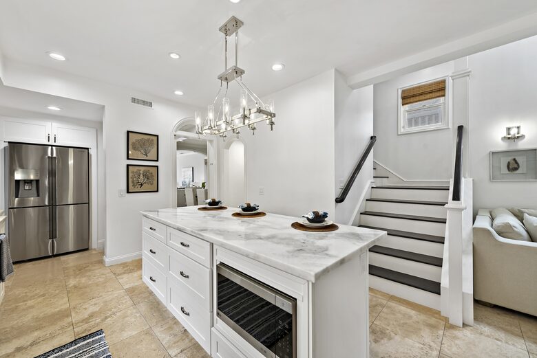 Goldenrod Villa - Corona del Mar, California