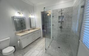 Virginia Lakefront Estate - Penhook, Virginia