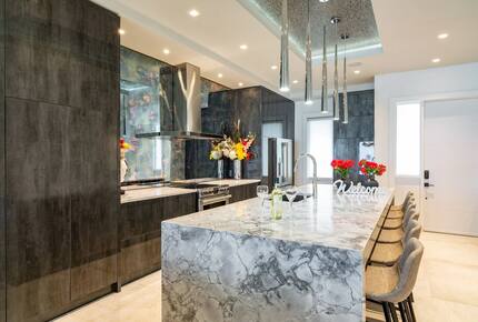 Luxury Oceanfront Penthouse - Provenenciales, Turks and Caicos Islands