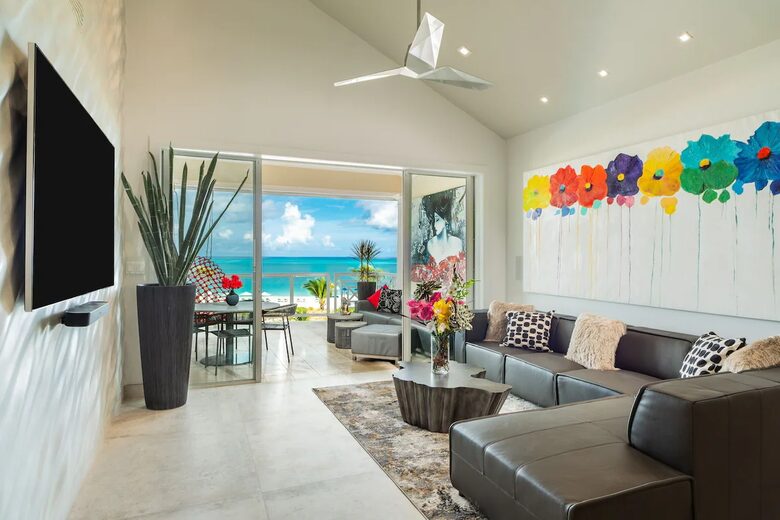 Luxury Oceanfront Penthouse - Provenenciales, Turks and Caicos Islands
