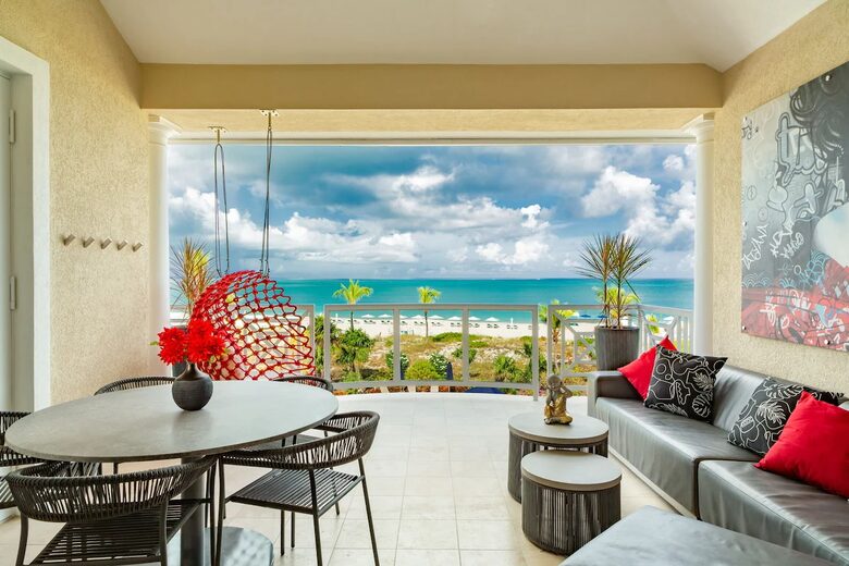 Luxury Oceanfront Penthouse - Provenenciales, Turks and Caicos Islands