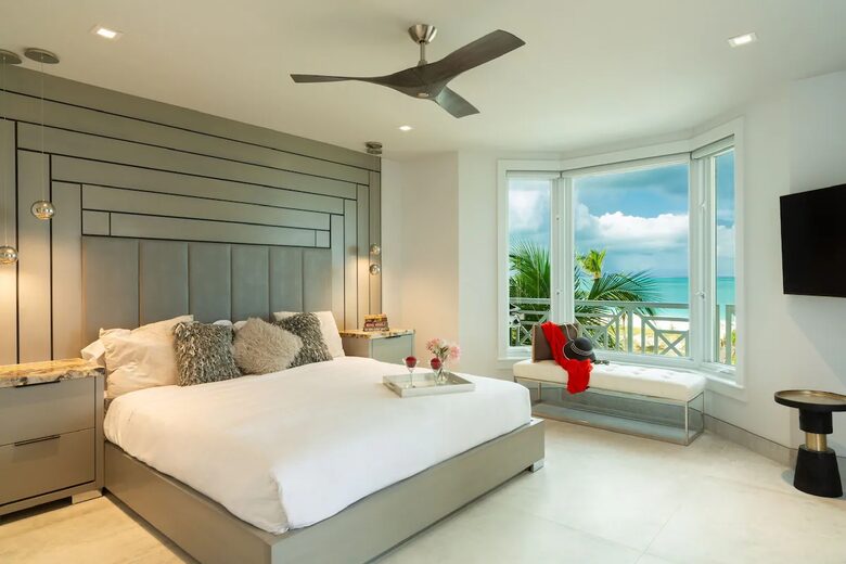Luxury Oceanfront Penthouse - Provenenciales, Turks and Caicos Islands
